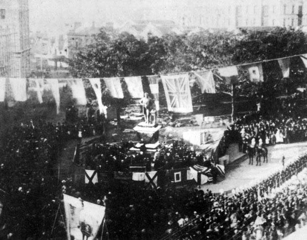 The unveiling of Mort's statue at Macquarie Place, 1883